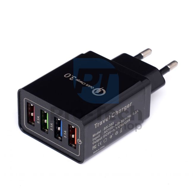 Универсален адаптер от USB към електрическата мрежа 3x3,1A 1xQUICK CHARGE 3,0 16782